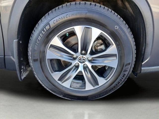 2022 Toyota HIGHLANDER HYBRD XLE