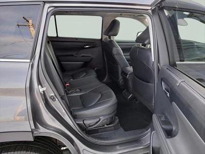 2022 Toyota HIGHLANDER HYBRD XLE