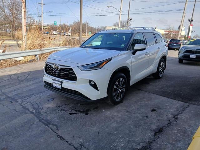 2021 Toyota HIGHLANDER XLE