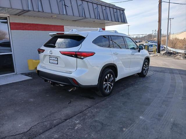 2021 Toyota HIGHLANDER XLE