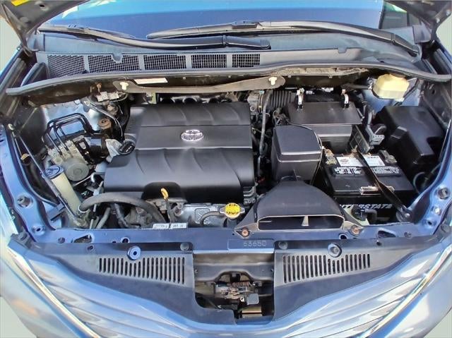 2015 Toyota SIENNA LE 3.5L LE 7-Passenger