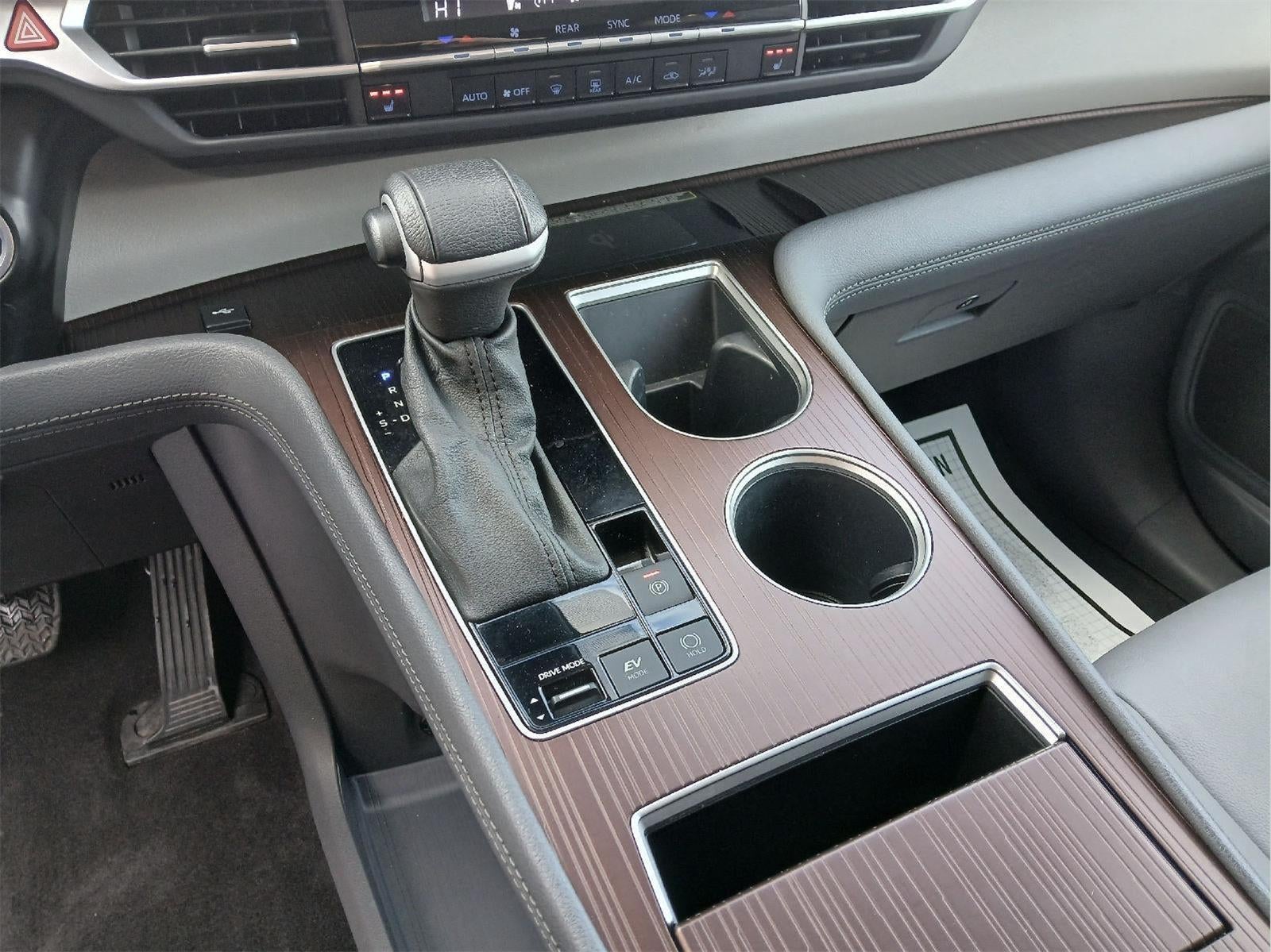 2024 Toyota SIENNA XLE AWD XLE 7-Passenger