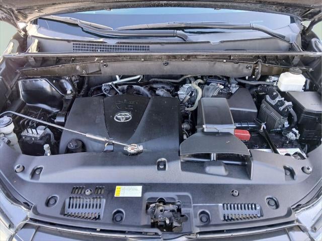 2019 Toyota HIGHLANDER SUV