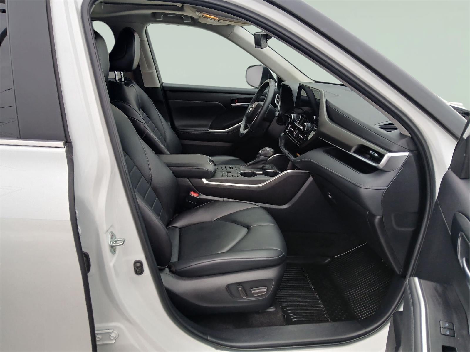 2023 Toyota HIGHLANDER XLE AWD