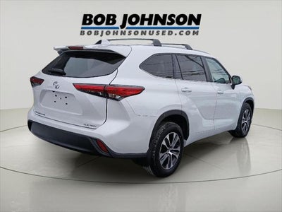 2023 Toyota HIGHLANDER XLE AWD