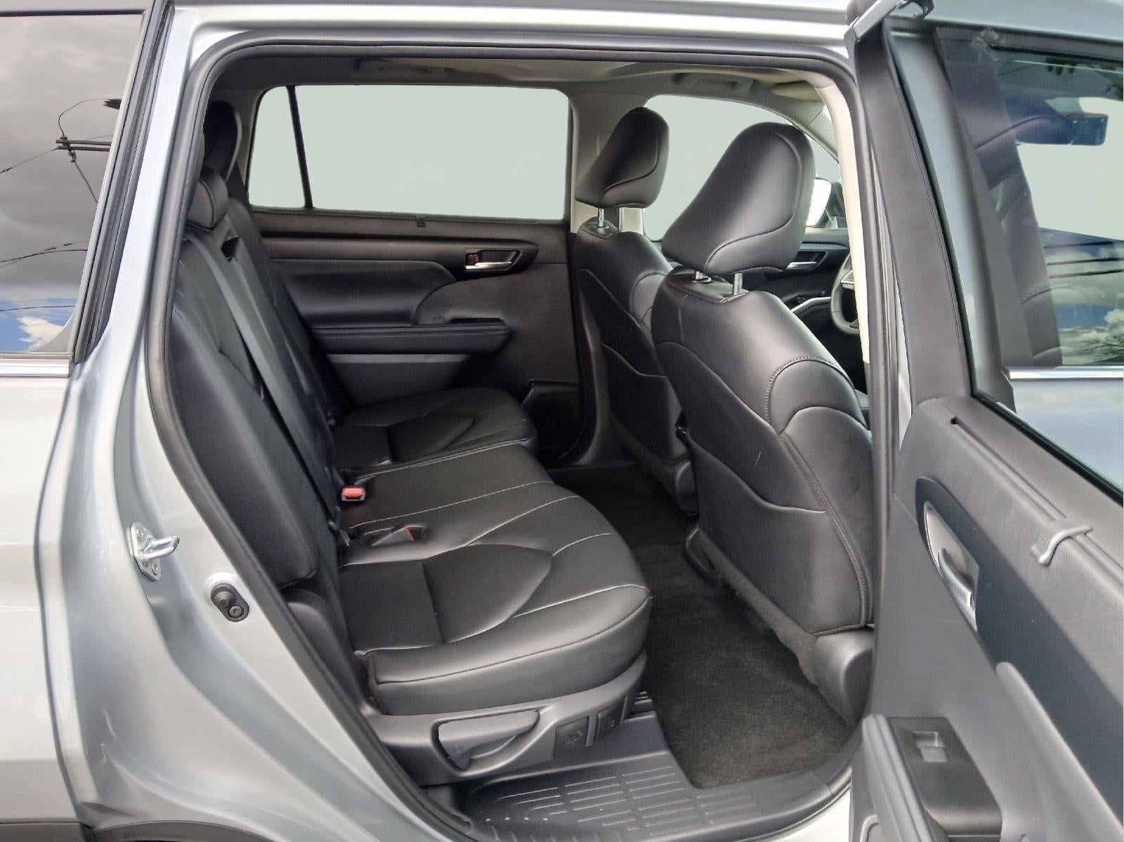 2025 Toyota Highlander XLE