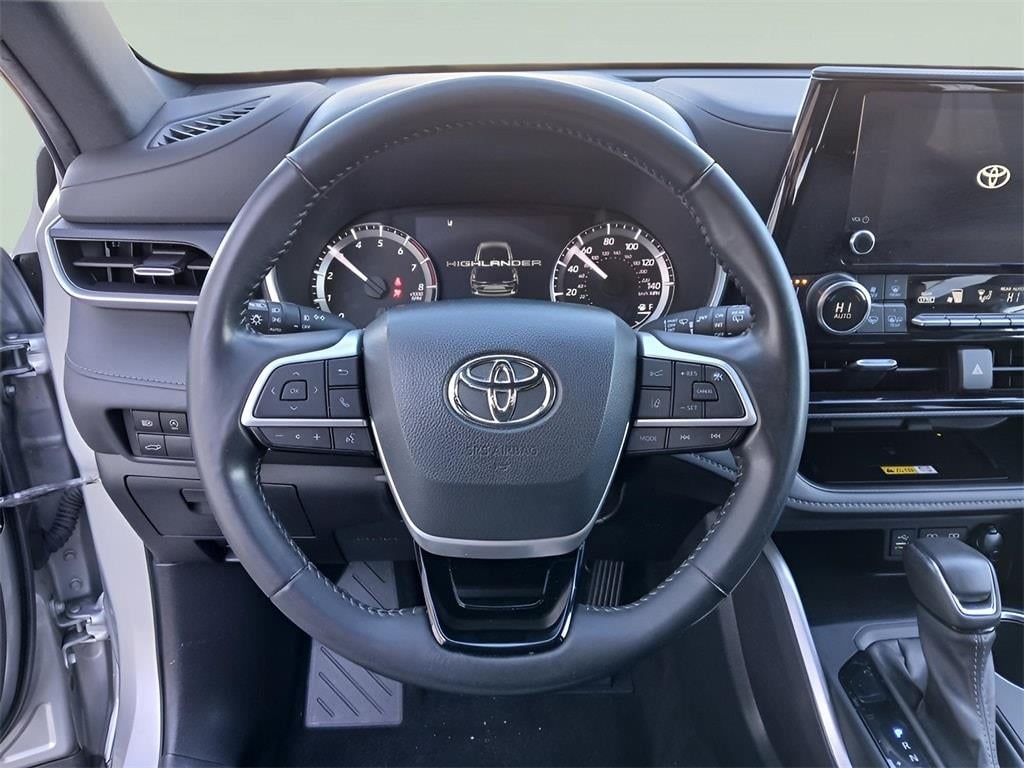 2023 Toyota Highlander XSE