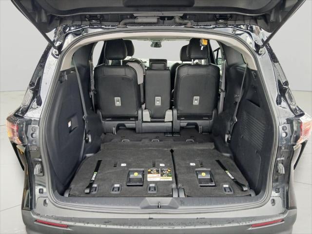 2025 Toyota SIENNA LE AWD LE 8-Passenger