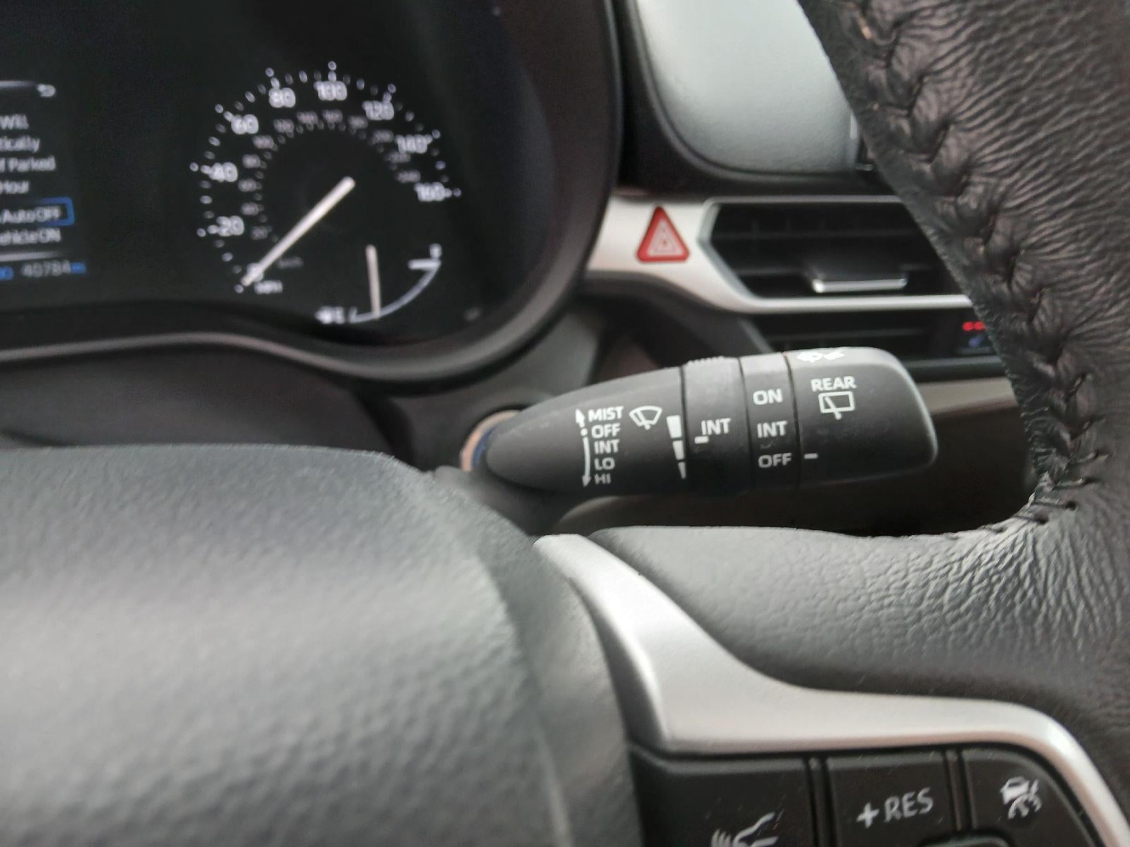 2024 Toyota SIENNA XLE MINIVAN