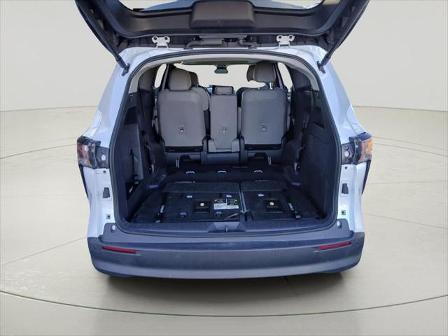 2026 Toyota Sienna XLE 8-Passenger