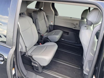 2022 Toyota Sienna XLE 7-Passenger
