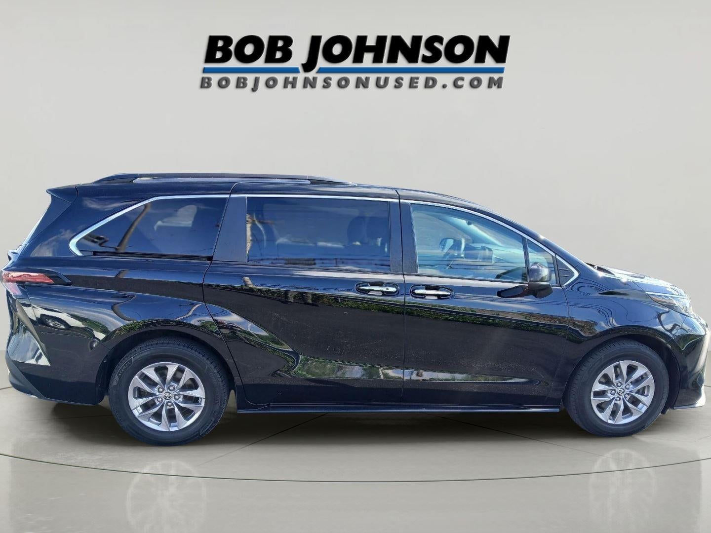 2022 Toyota Sienna XLE 7-Passenger