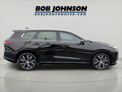 2025 Toyota CROWN SIGNIA XLE