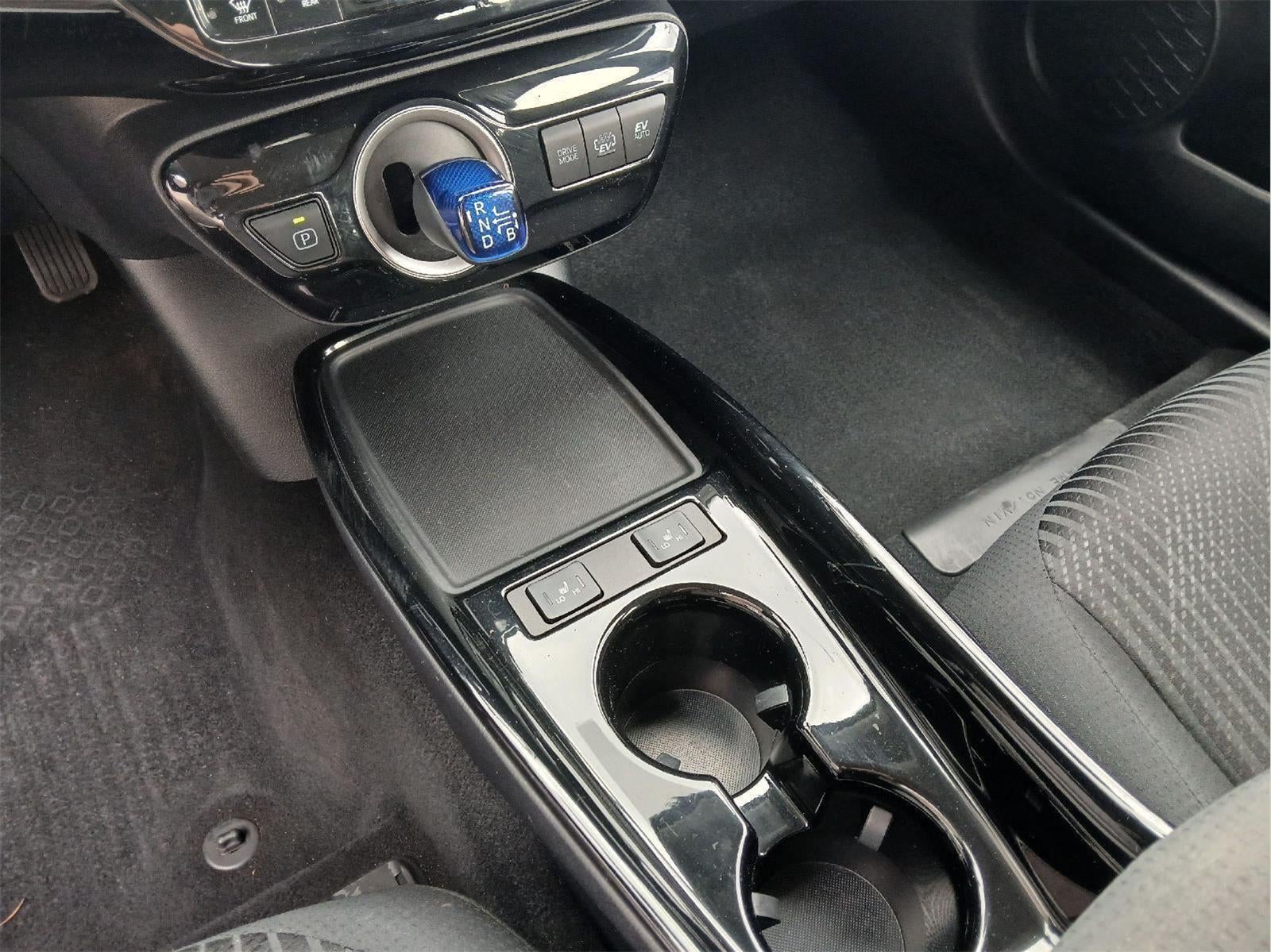 2021 Toyota PRIUS PRIME LE