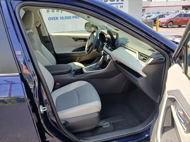 2025 Toyota RAV4 Hybrid XLE Premium