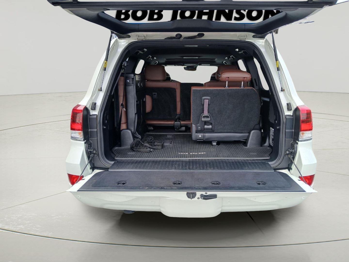 2016 Toyota Land Cruiser Base