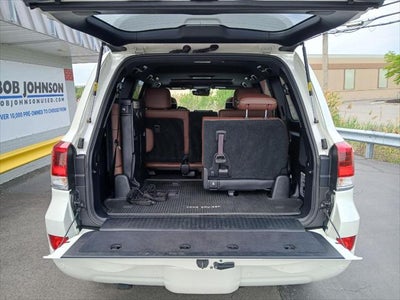 2016 Toyota Land Cruiser Base