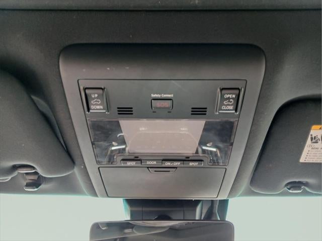 2016 Toyota Land Cruiser Base