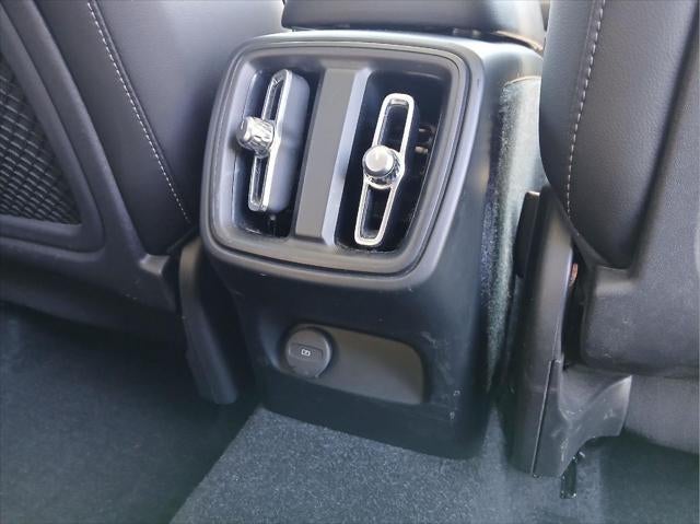 2020 Volvo XC40 Inscription