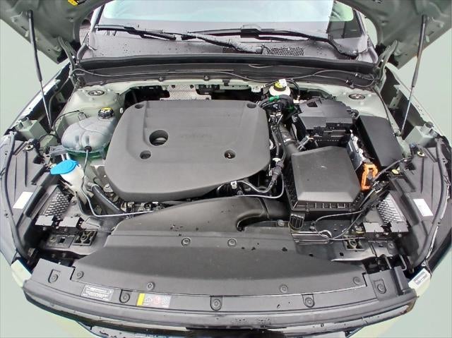 2025 Volvo XC40 Ultra Dark Theme