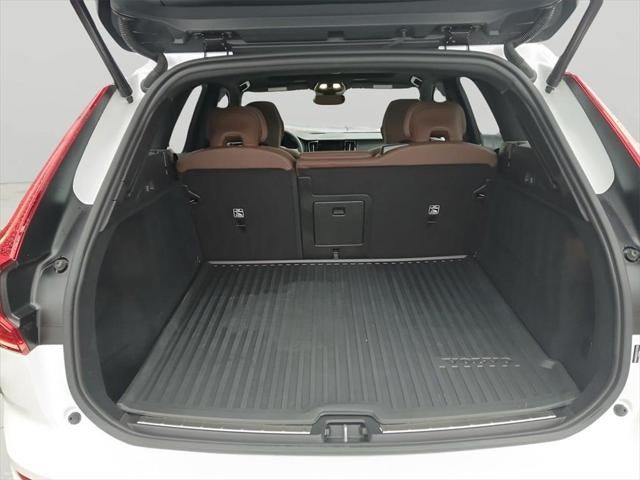 2025 Volvo XC60 Plus