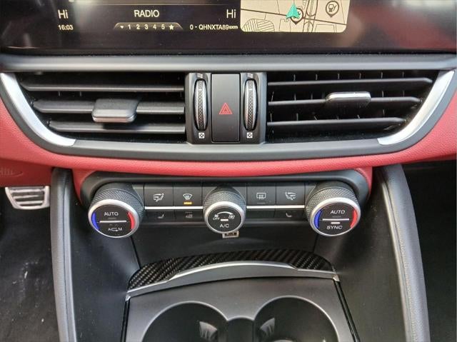 2018 Alfa Romeo Giulia (952) SEDAN