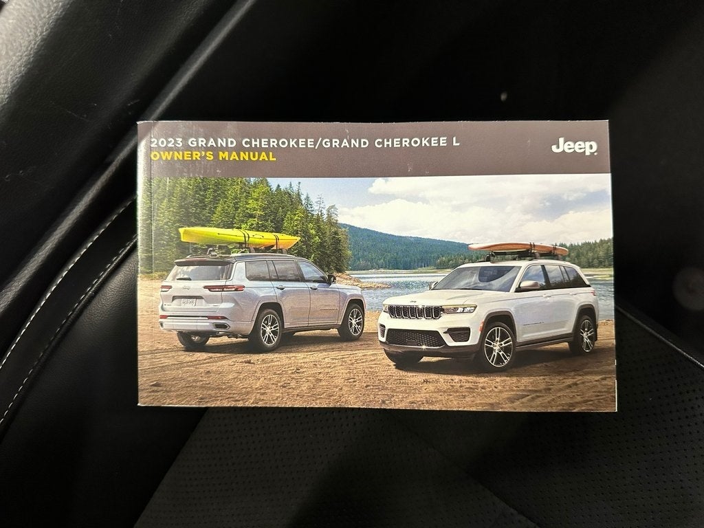 2023 Jeep Grand Cherokee Altitude CarBravo Certified