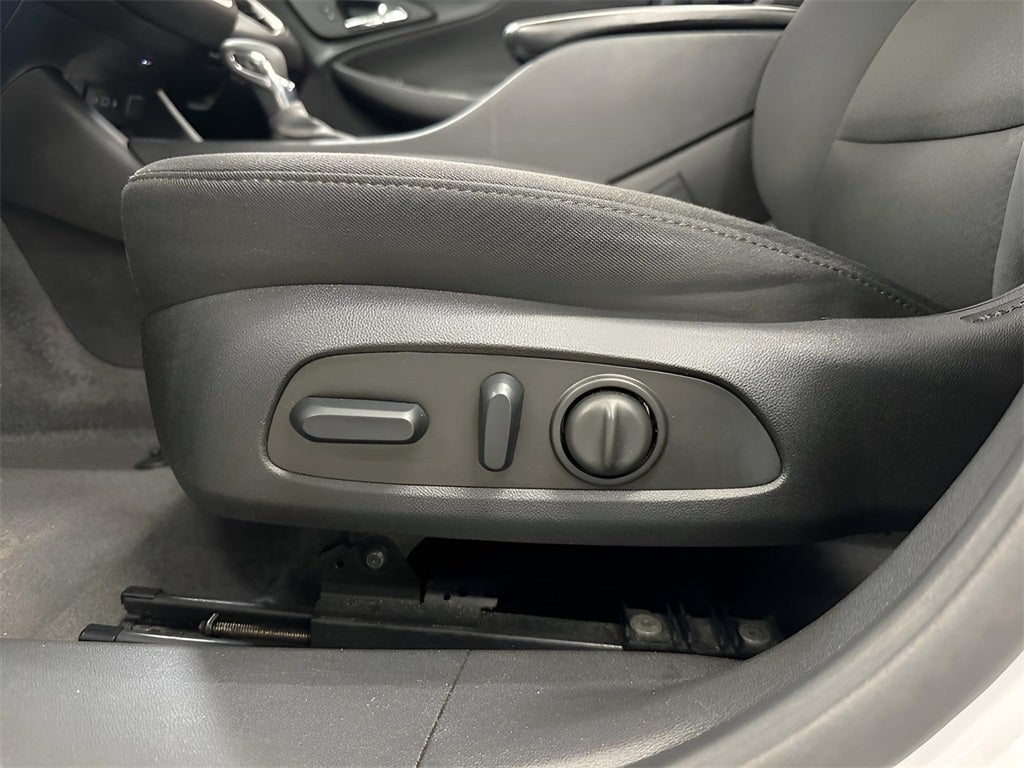 2024 Chevrolet Malibu LT w/ Sunroof CarBravo Certified