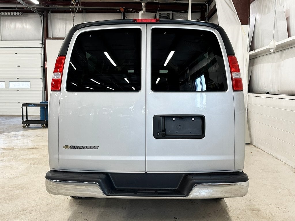 2025 Chevrolet Express 3500 LT 15 Passenger CarBravo Certified