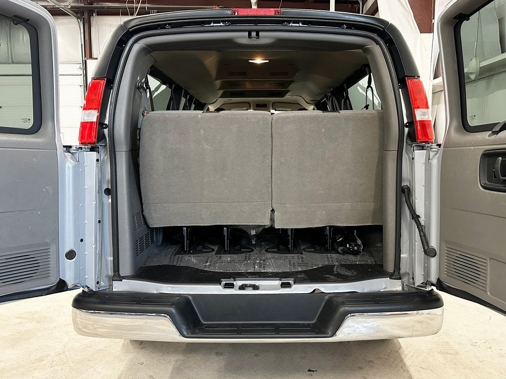 2025 Chevrolet Express 3500 LT 15 Passenger CarBravo Certified