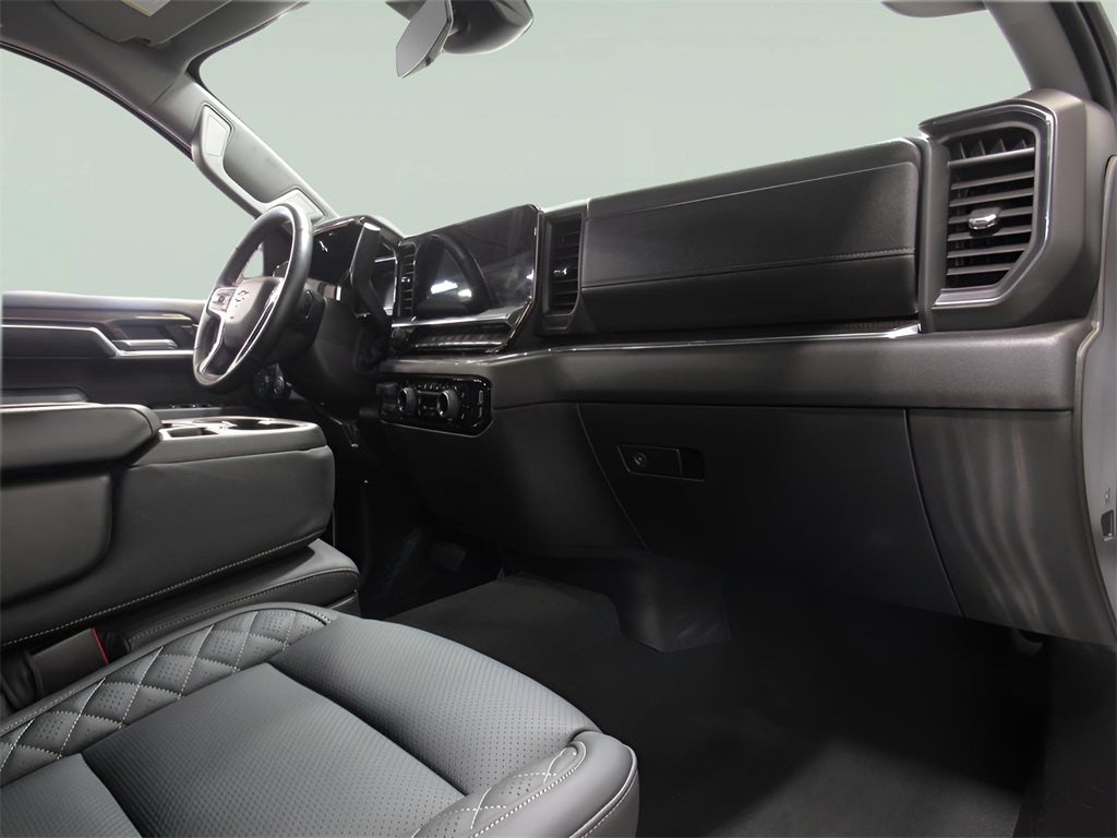 2025 Chevrolet Silverado 1500 LT LT1