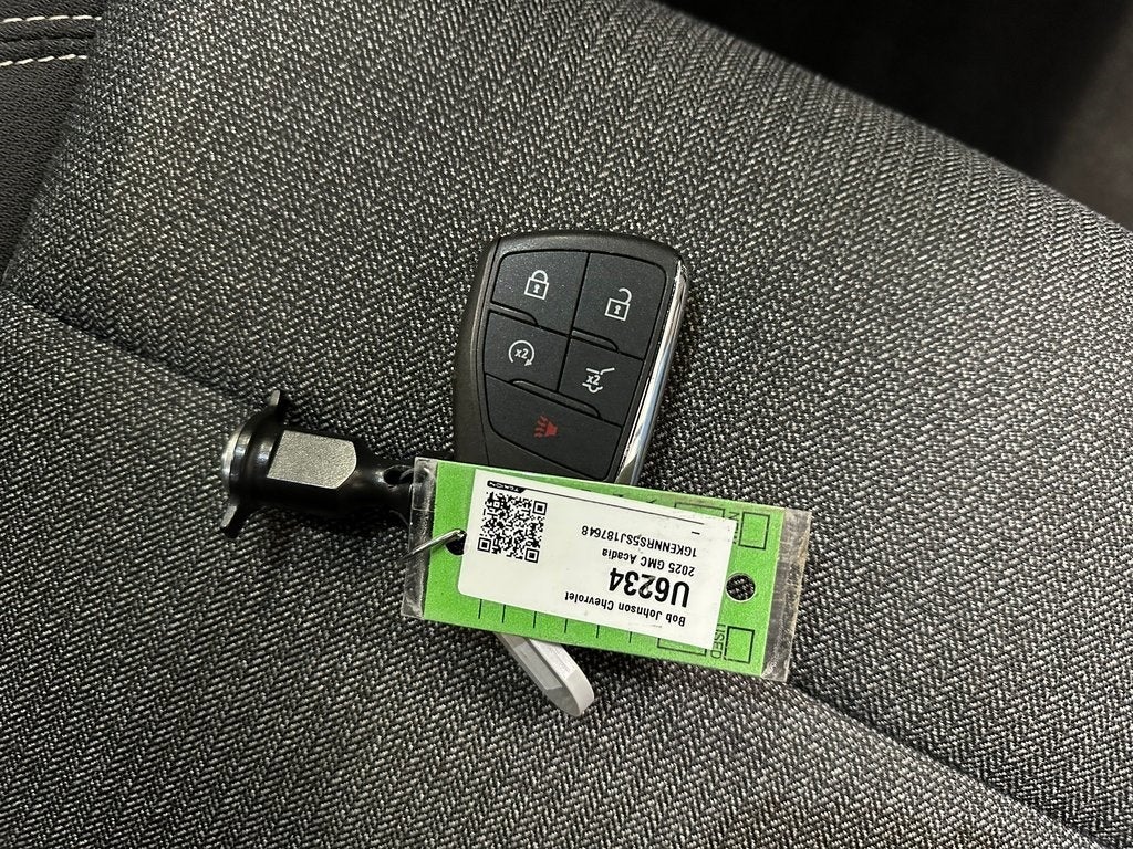 2025 GMC Acadia Elevation CarBravo flexBUY $495/mo