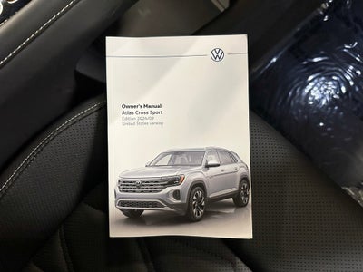 2025 Volkswagen Atlas Cross Sport 2.0T SE w/Technology CarBravo Certified