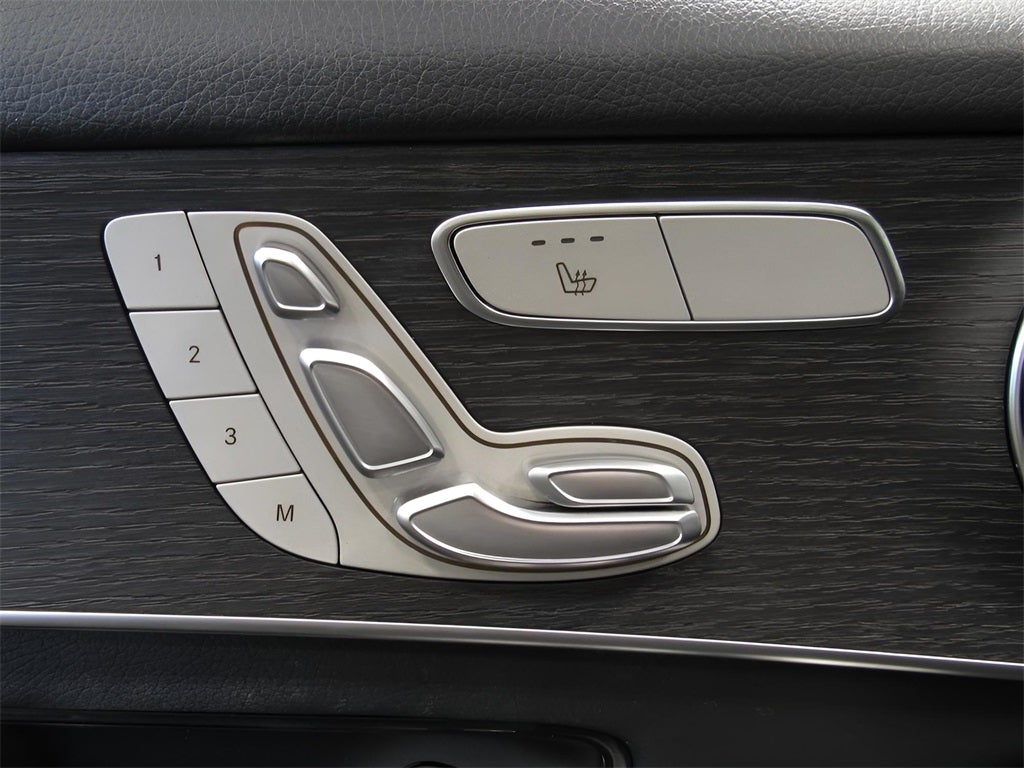 2022 Mercedes-Benz GLC GLC 300 4MATIC® CarBravo