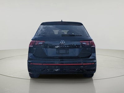 2022 Volkswagen Tiguan SE R-Line Black