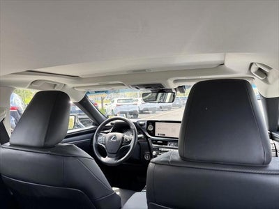 2024 Lexus ES 300h 