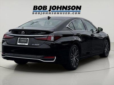 2024 Lexus ES 300h 