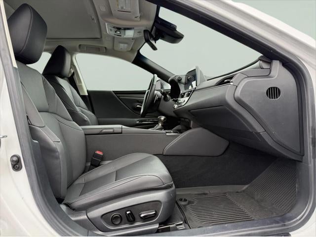 2024 Lexus ES 300h 300h