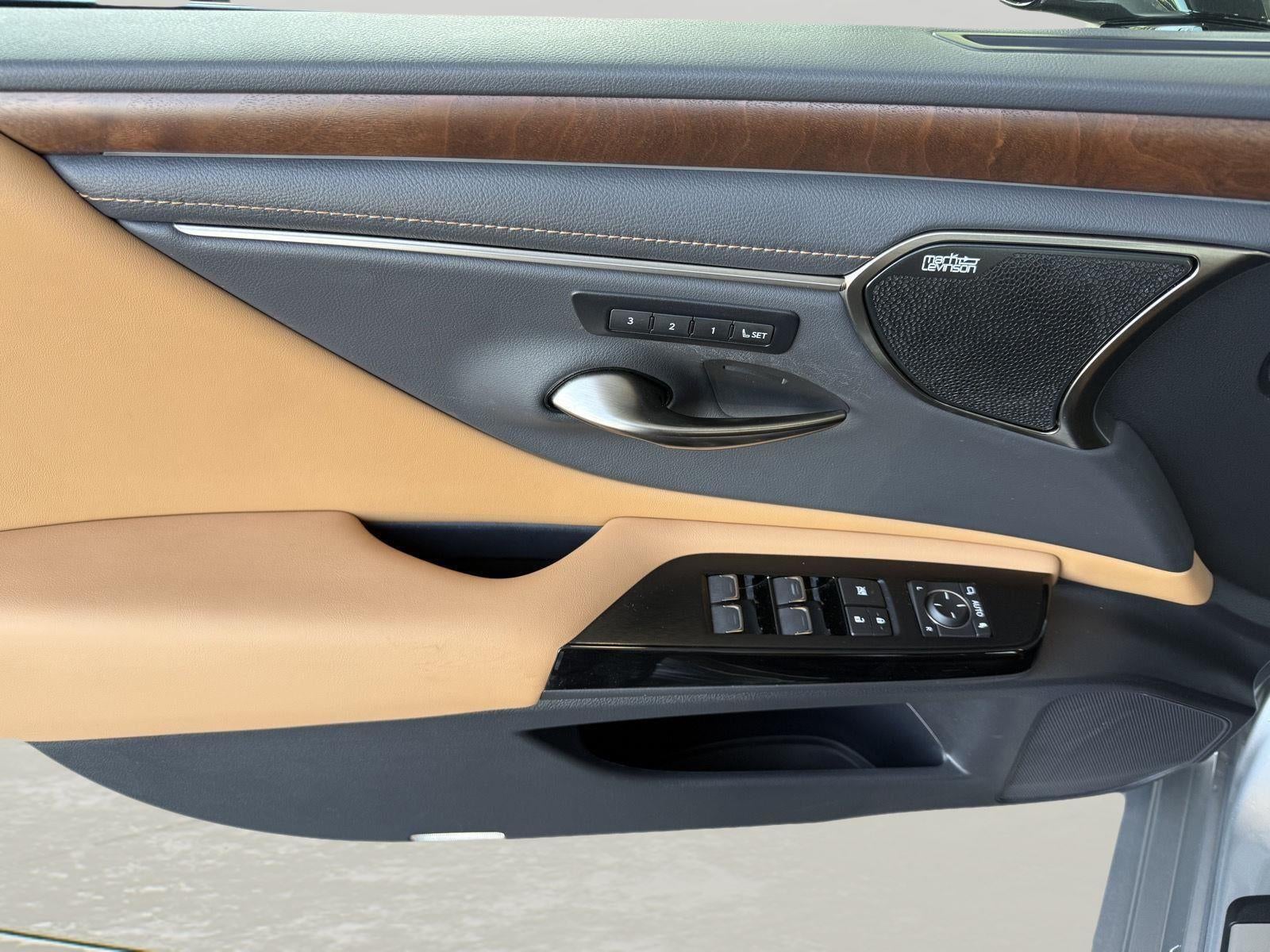 2024 Lexus ES 350 Ultra Luxury