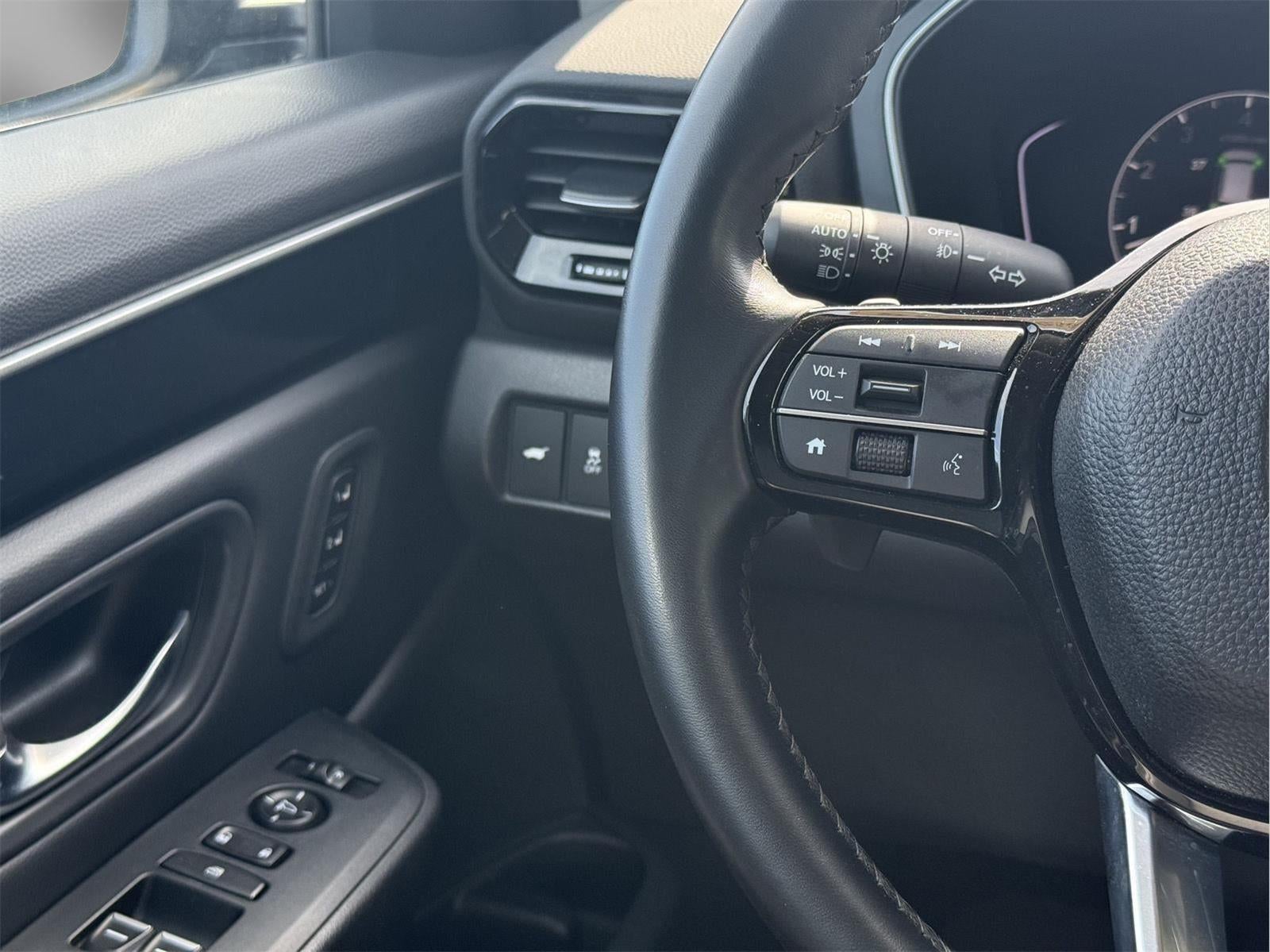 2023 Honda Pilot EX-L w/Rear Captain's Chairs