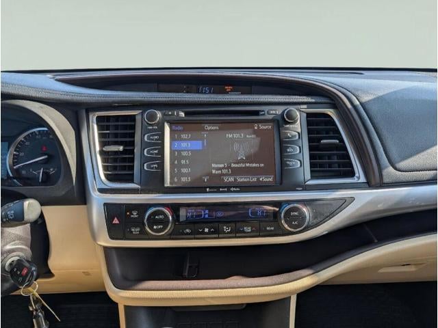 2016 Toyota Highlander LE Plus