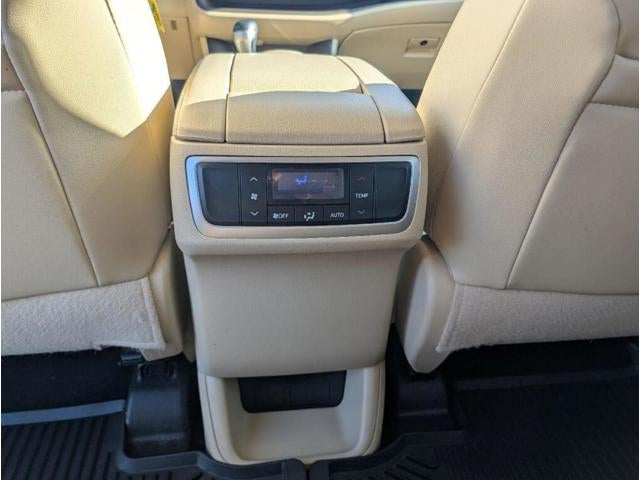 2016 Toyota Highlander LE Plus