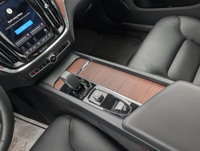 2024 Volvo S60 Plus Dark Theme