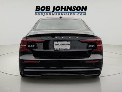 2024 Volvo S60 Plus Dark Theme