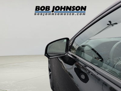 2024 Volvo S60 Plus Dark Theme