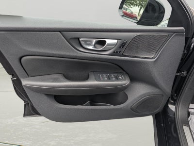 2024 Volvo S60 Plus Dark Theme