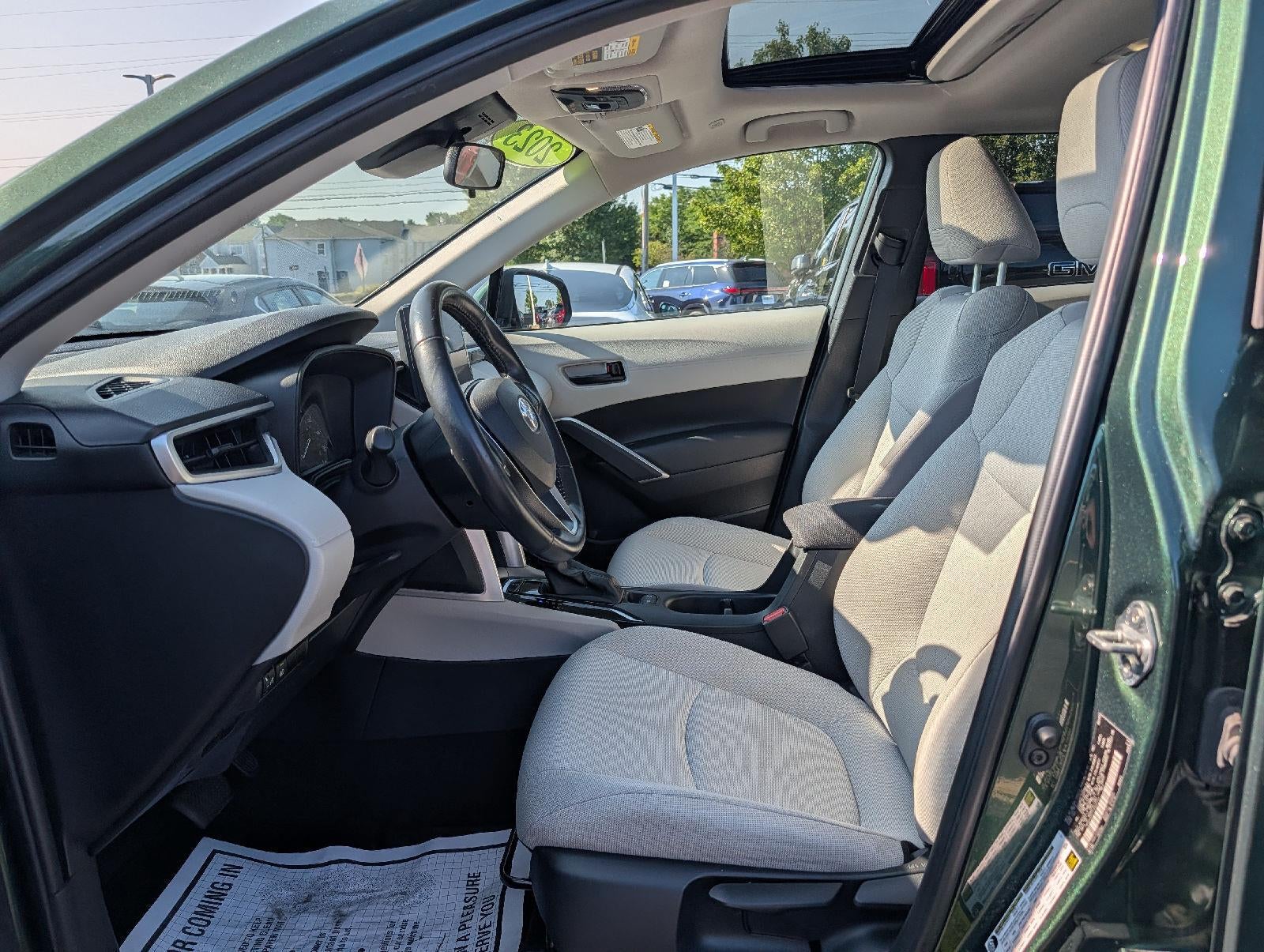 2023 Toyota COROLLA CROSS LE 4WD