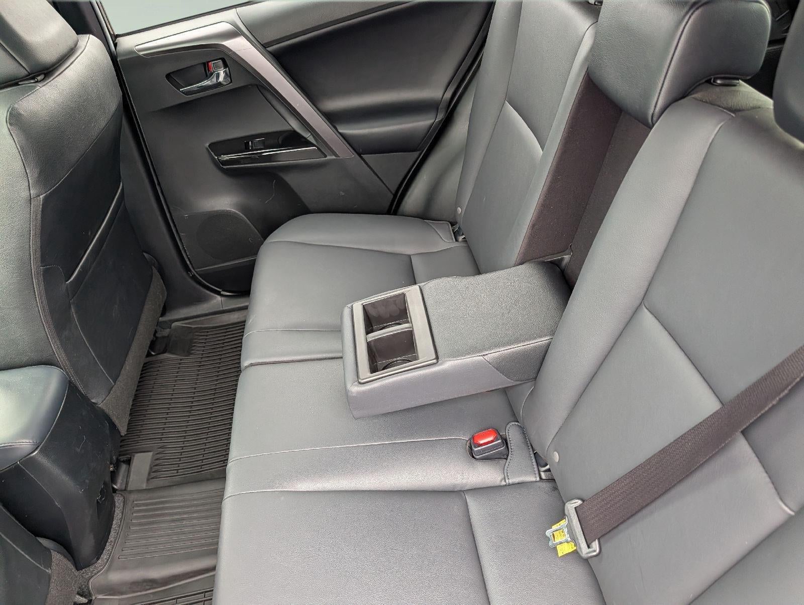2018 Toyota RAV4 SE