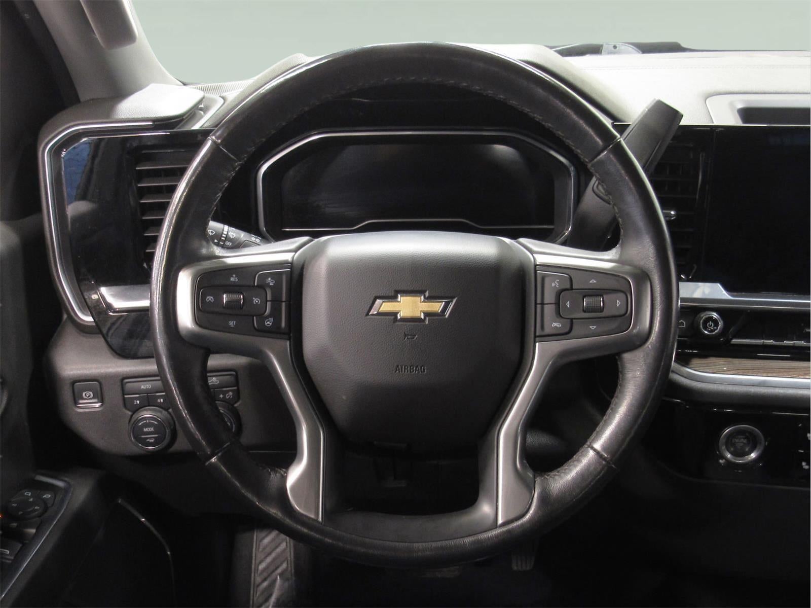 2022 Chevrolet Silverado 1500 LT (2FL)