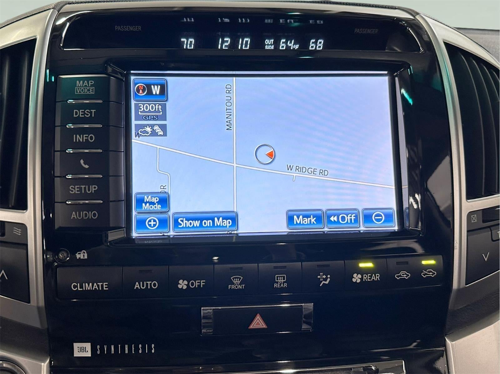 2013 Toyota Land Cruiser V8